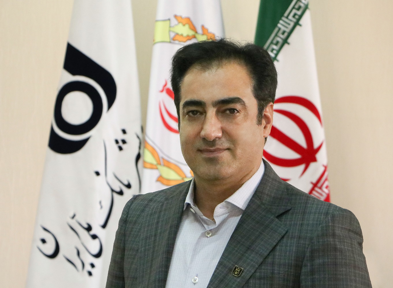 مهران رنجبر - معاون تولید و فنی شرکت چاپ و نشر بانک ملی ایران